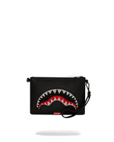 FLY KNIT MOUTH CROSSOVER CLUTCH