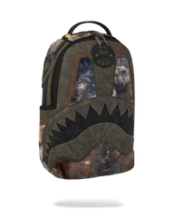 DAYS FUR COAT SHARK DLXSV BACKPACK