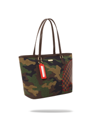 CAMO SHARK SHAPE CHECK TOTE