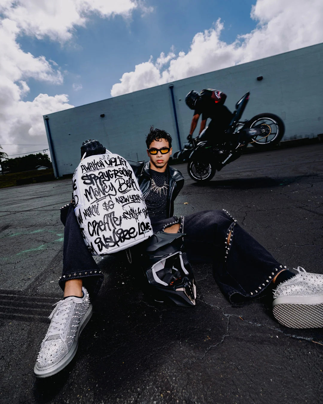 SHARK GRAFFITI DLXSV BACKPACK