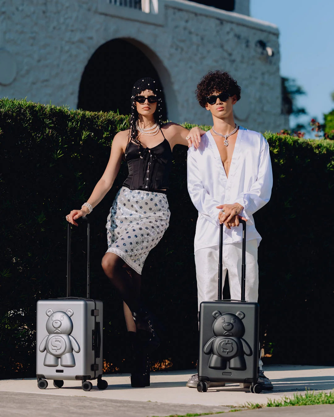 MONEYBEAR MOGUL BLACK CARRY-ON LUGGAGE