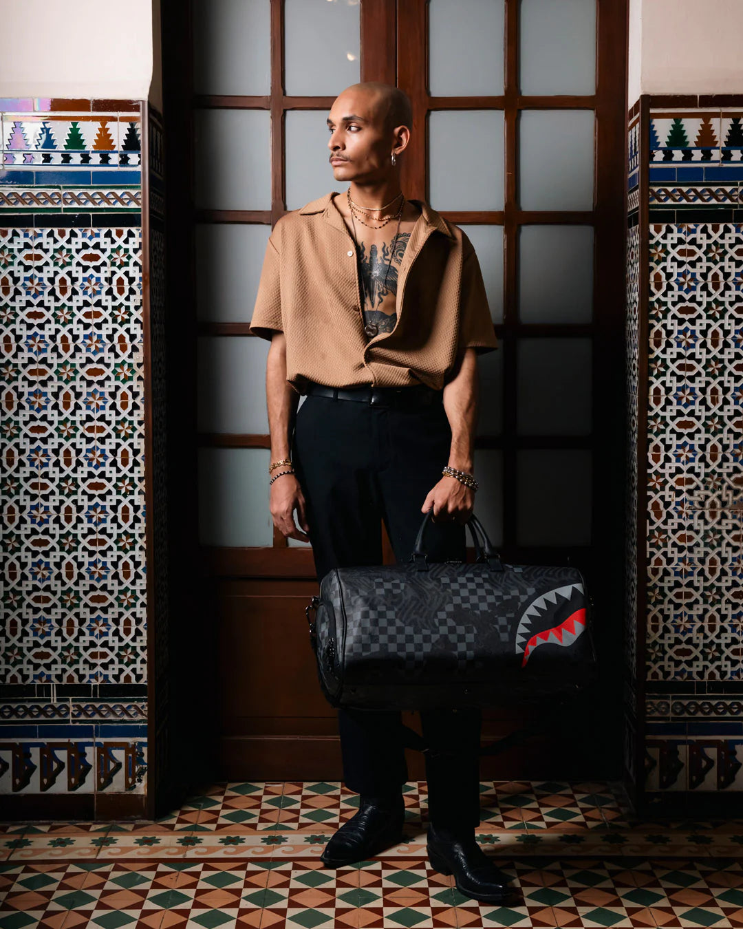 4AM RED SHARK LARGE DUFFLE