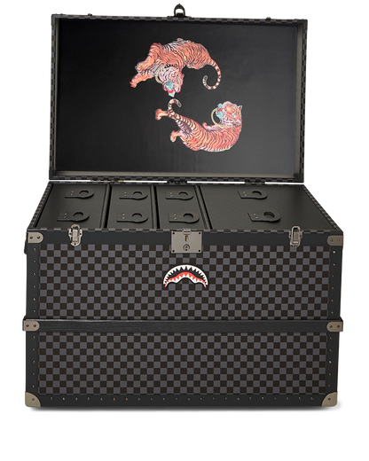 HENNY TREASURE CHEST (Collector&
