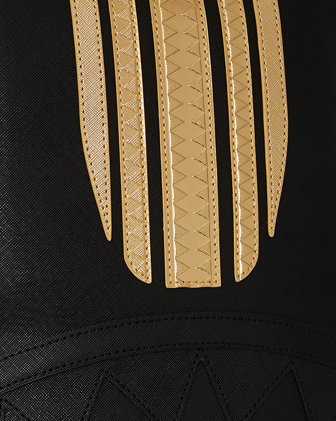 حقيبة ظهر دي إل إكس إس في جولد ستريبيس بلاك
