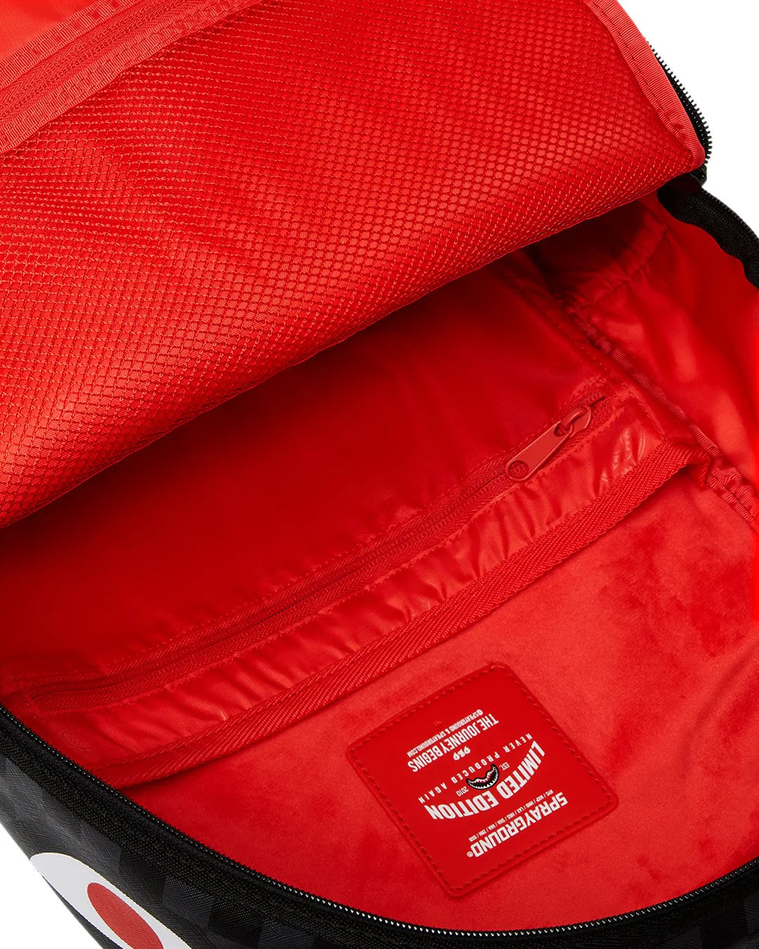 PEANUTS SNOOPY TOP SHARK MONEY DLXSV BACKPACK