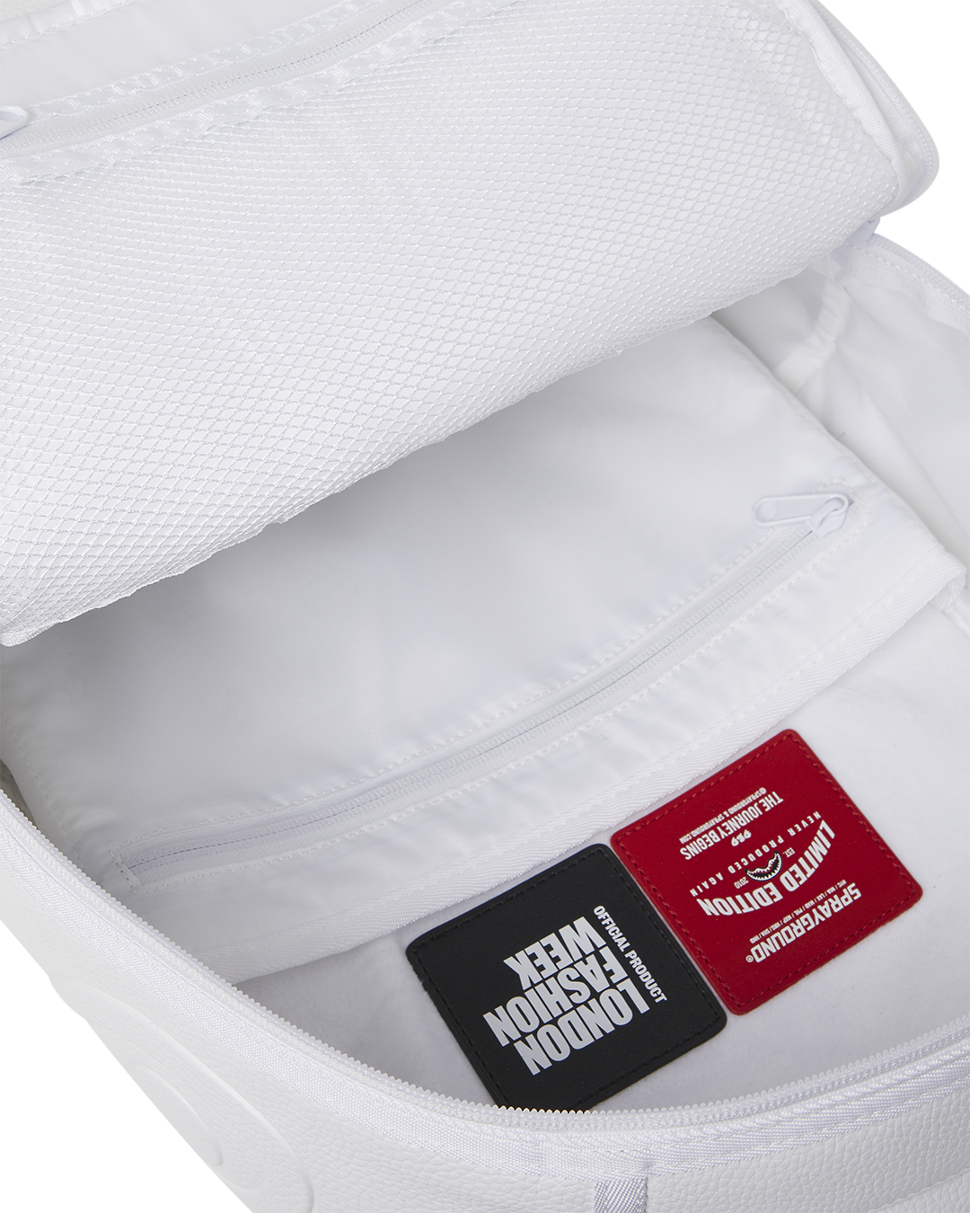 LONDON FASHION WEEK WHITE LEATHER CHAIN DLXSV BACKPACK