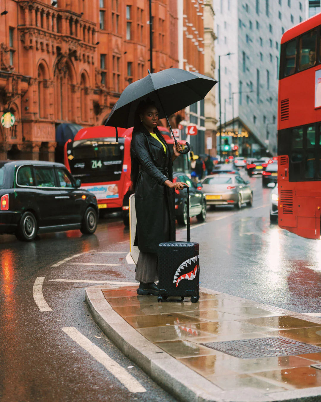 SCRIBBLE SHARK CARRY-ON HARD LUGGAGE
