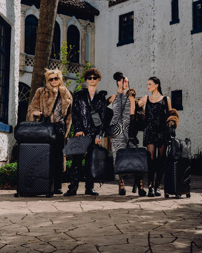 RAISED CHECK TRAVEL TOTE